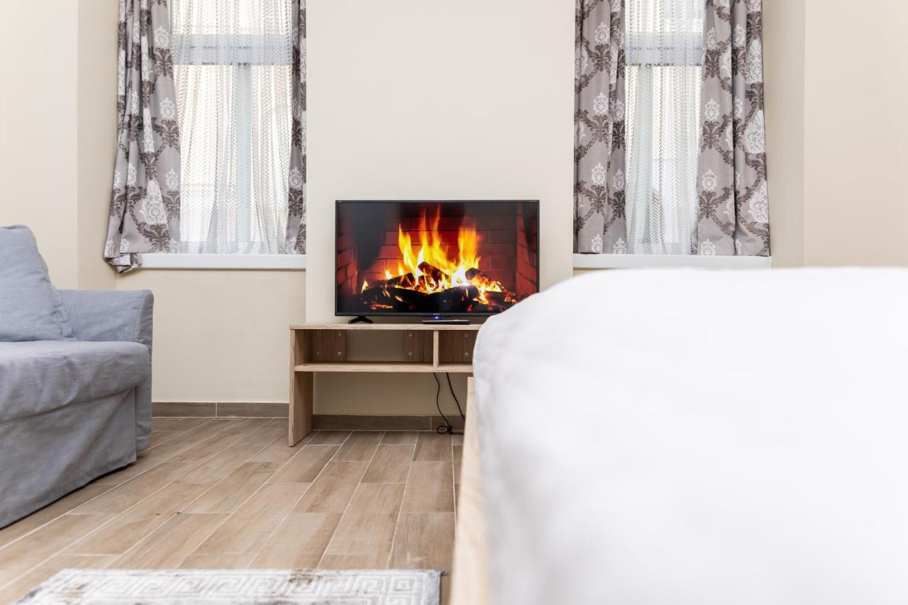 Comfortable Romantic 1 Bedroom Apartment Near Augarten Відень Екстер'єр фото
