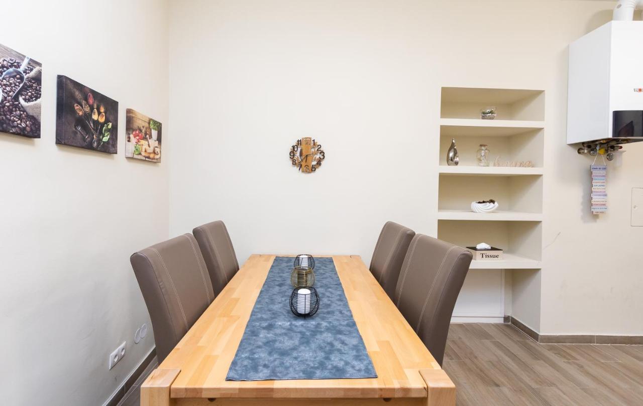 Comfortable Romantic 1 Bedroom Apartment Near Augarten Відень Екстер'єр фото