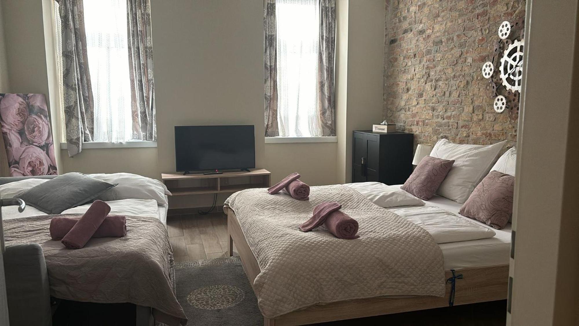 Comfortable Romantic 1 Bedroom Apartment Near Augarten Відень Екстер'єр фото